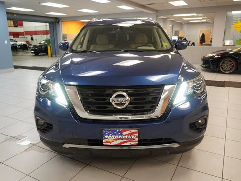 Used 2019 Nissan Pathfinder SV image 14