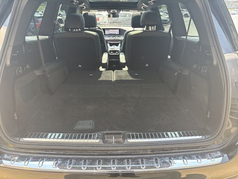 Used 2024 Mercedes-Benz GLS 450 4MATIC image 32