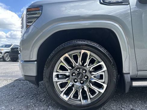 Certified 2025 GMC Sierra 1500 Denali Ultimate AWD/4WD image 21