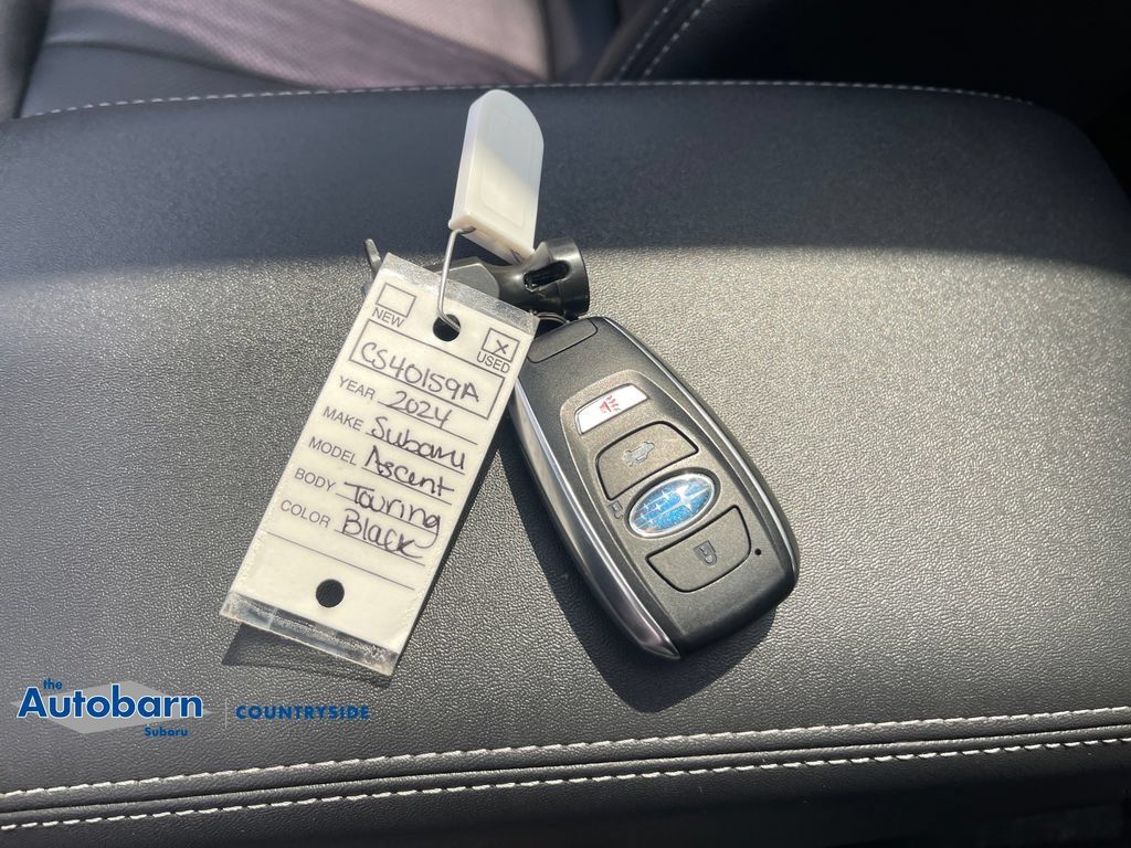 Used 2024 Subaru Ascent Touring AWD/4WD image 23