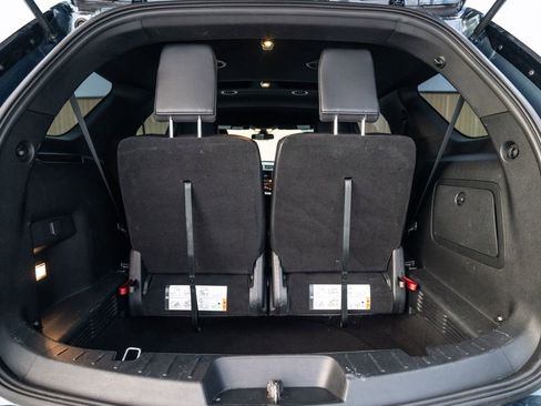 Used 2019 Ford Explorer XLT w/ XLT Sport Appearance Package image 37