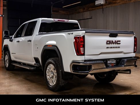 Used 2020 GMC Sierra 2500 4x4 Crew Cab w/ Gooseneck/5TH Wheel Package image 6