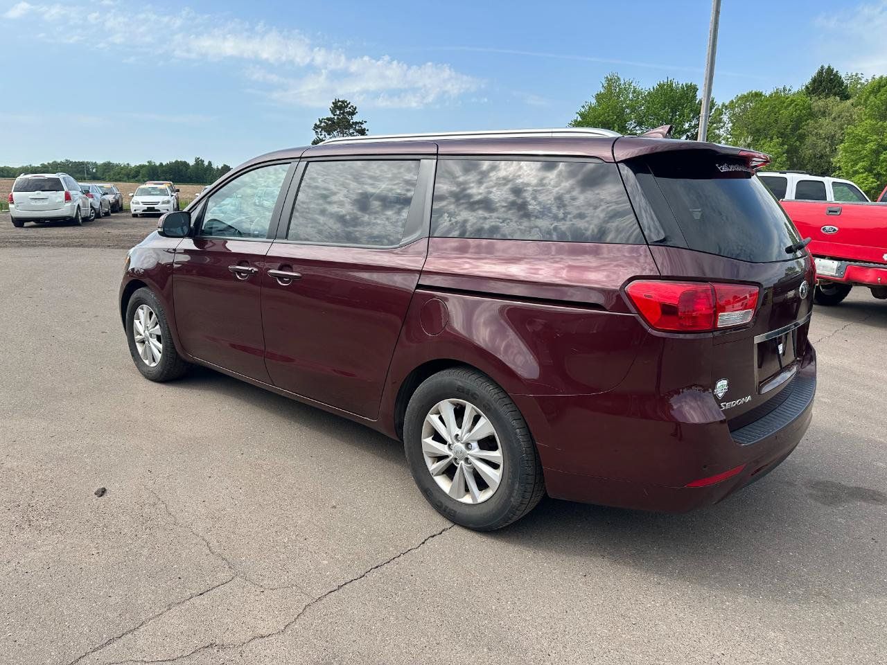 Used 2015 Kia Sedona LX FWD image 14
