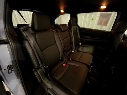 Used 2025 Honda Odyssey Sport-L image 16