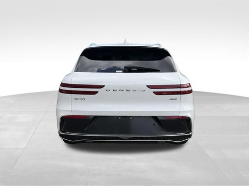 Certified 2026 Genesis GV70 2.5T AWD/4WD image 25