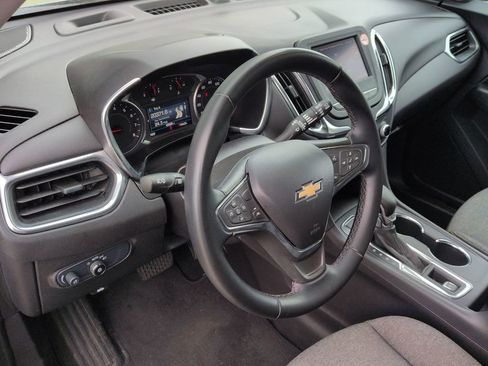 Used 2024 Chevrolet Equinox LT AWD/4WD image 10
