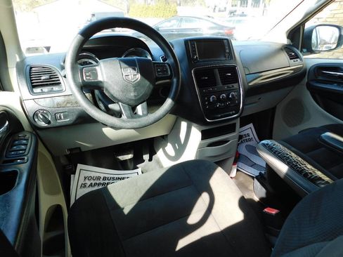 Used 2016 Dodge Grand Caravan SE w/ Quick Order Package 29E SE image 28