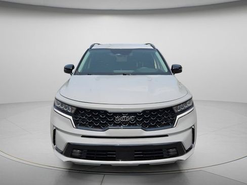 Used 2023 Kia Sorento EX FWD image 4
