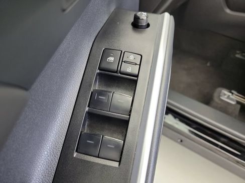 Used 2026 Toyota Highlander XLE AWD/4WD image 23