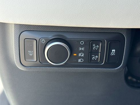 New 2025 Ford Mustang Mach-E Premium AWD/4WD image 34