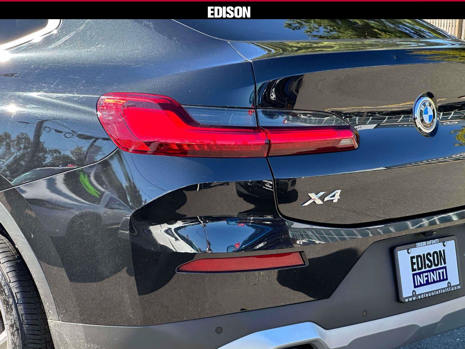 Used 2022 BMW X4 xDrive30i w/ Convenience Package AWD/4WD image 8