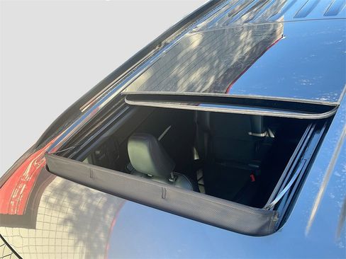 Used 2025 Ford Explorer ST image 23