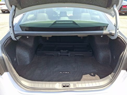 Certified 2024 Nissan Altima 2.5 SR FWD image 29