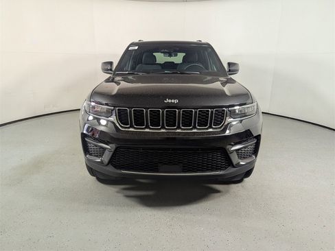 New 2025 Jeep Grand Cherokee Laredo X w/ Luxury Tech Group I image 2