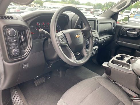 Used 2022 Chevrolet Silverado 1500 Custom AWD/4WD image 19