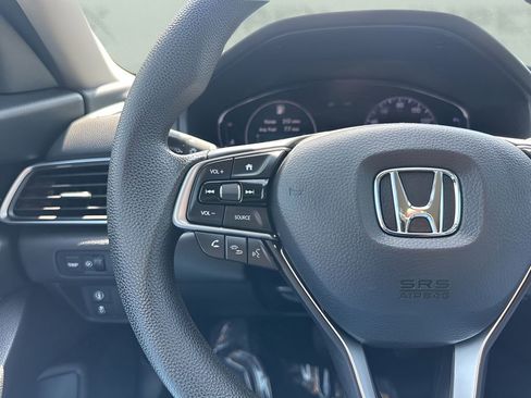 Used 2019 Honda Accord LX image 13