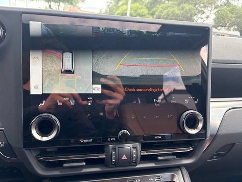 Certified 2026 Lexus GX 550 w/ Accessory Package (2T) AWD/4WD image 17