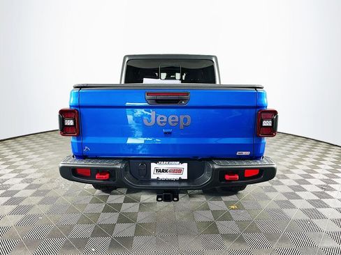 Certified 2025 Jeep Gladiator Rubicon w/ Convenience Group image 10