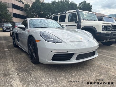 Used 2018 Porsche 718 Cayman S RWD image 1