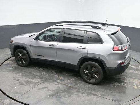 Used 2019 Jeep Cherokee Latitude Plus AWD/4WD image 29