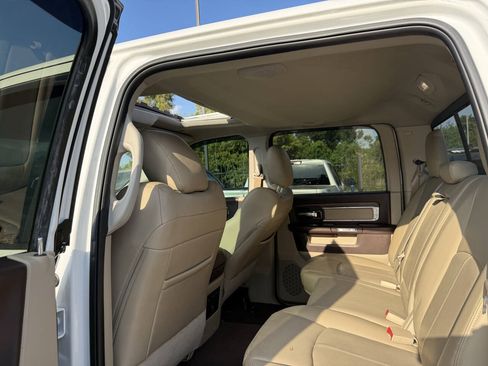Used 2018 RAM 2500 Laramie w/ Convenience Group AWD/4WD image 12