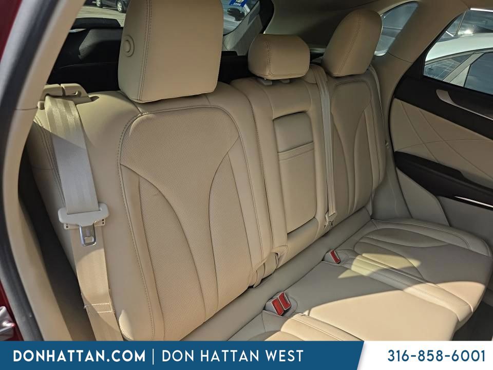 Used 2019 Lincoln MKC Reserve AWD/4WD image 11