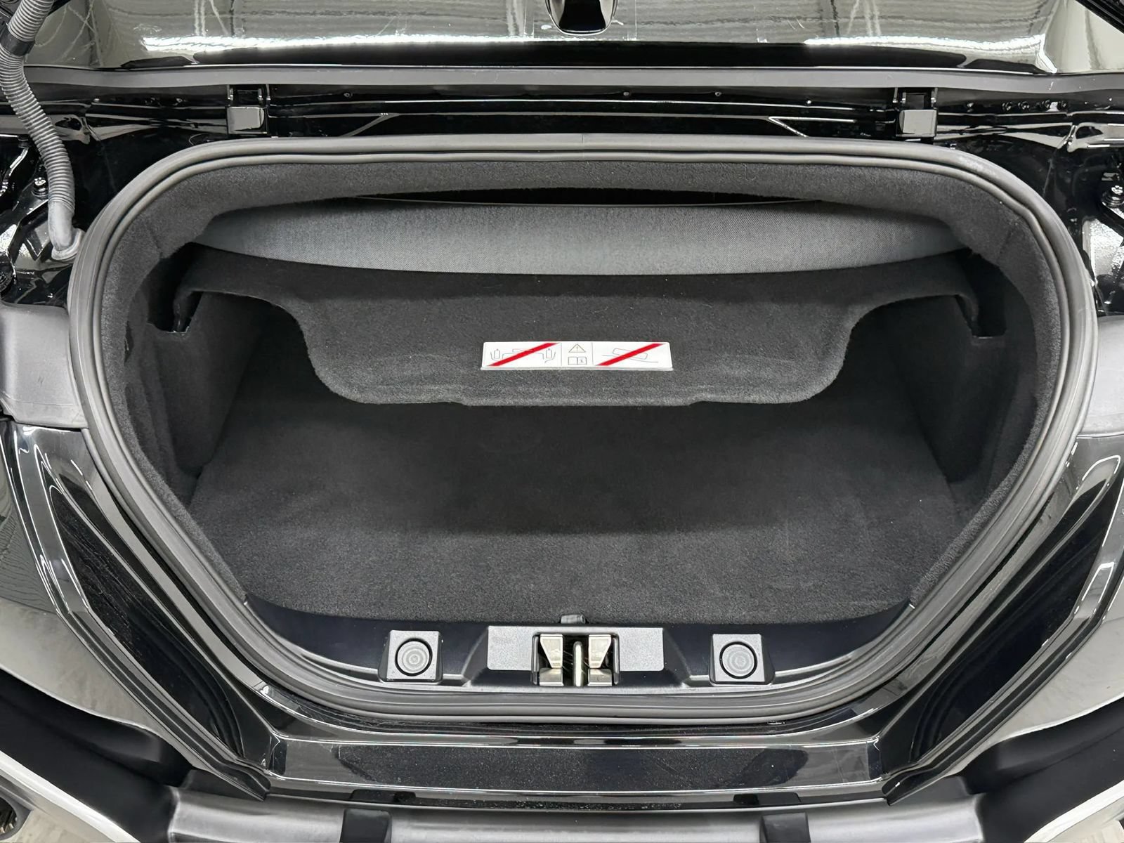 Used 2025 Ferrari Roma Spider RWD image 48