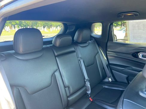 Used 2024 Jeep Compass Trailhawk AWD/4WD image 30