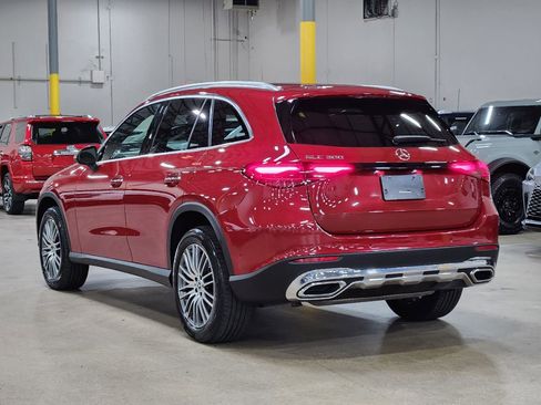 Used 2024 Mercedes-Benz GLC 300 image 11