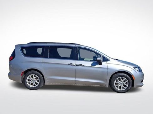 Used 2020 Chrysler Voyager LX w/ Cold Weather Group image 7