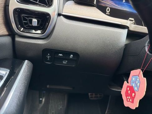 Used 2022 Kia Sorento SX Prestige w/ Rust Color Package image 13