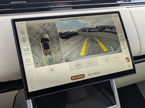 New 2025 Land Rover Range Rover SE image 13