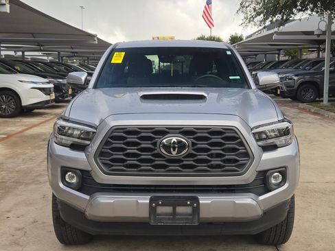 Used 2020 Toyota Tacoma TRD Sport w/ Technology Package RWD image 8