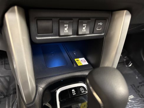 Used 2023 Toyota Corolla Cross XLE w/ Convenience Package image 44