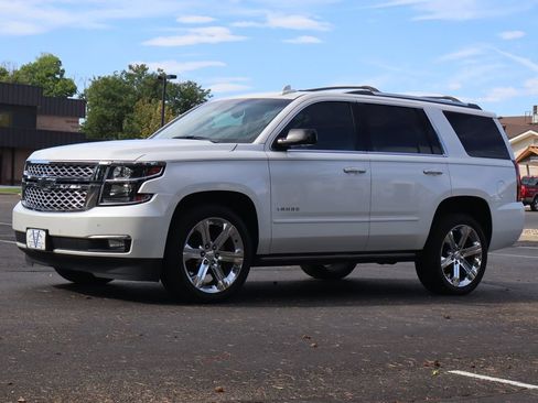 Used 2017 Chevrolet Tahoe Premier AWD/4WD image 11