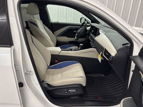Certified 2025 Acura ADX A-Spec image 29