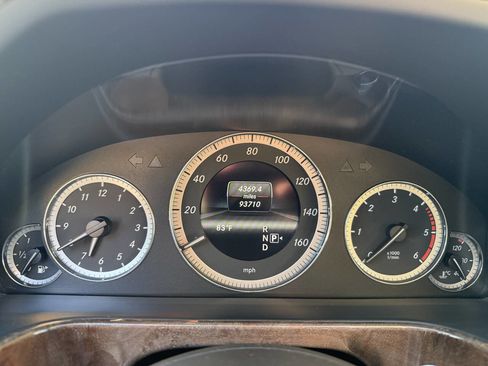 Used 2013 Mercedes-Benz E 350 BlueTEC Sedan image 31