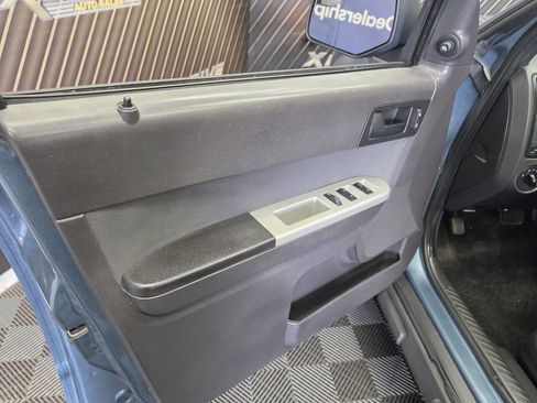 Used 2011 Ford Escape XLT FWD image 9