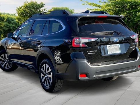 Certified 2025 Subaru Outback Premium image 4