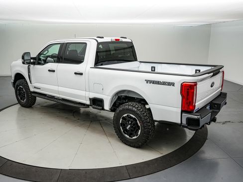 New 2026 Ford F250 XLT w/ Tremor Off-Road Package image 7