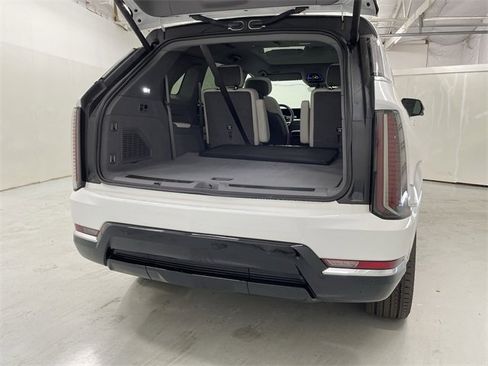 New 2025 Cadillac Escalade IQ Luxury 1 w/ LPO, Radiant Package image 27