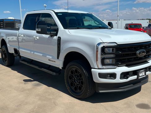 Used 2024 Ford F350 Lariat w/ Black Appearance Package AWD/4WD image 8