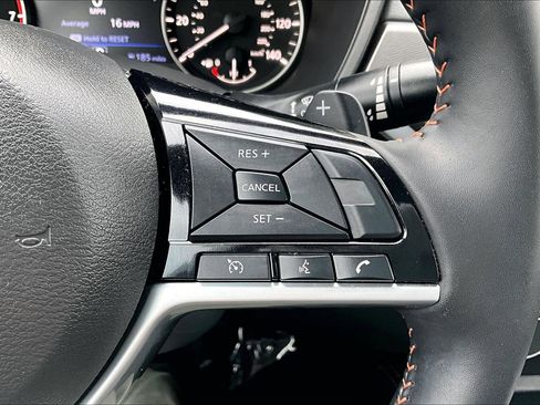 Used 2025 Nissan Altima 2.5 SR image 18