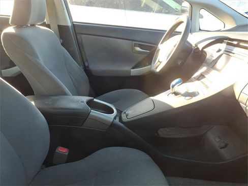 Used 2014 Toyota Prius Four image 5