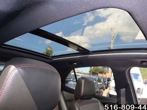 Used 2022 Chevrolet Equinox RS image 28