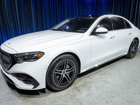 Used 2025 Mercedes-Benz E 350 4MATIC Sedan image 1