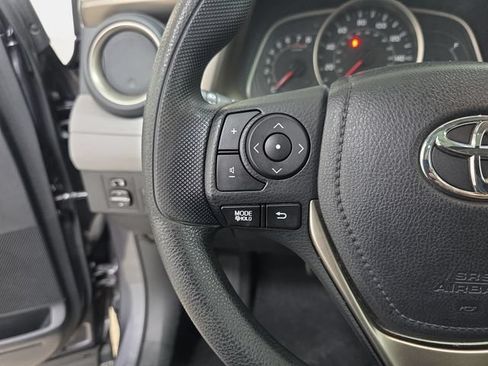 Used 2015 Toyota RAV4 XLE AWD/4WD image 14