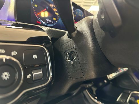 Used 2023 Mercedes-Benz CLA 250 image 23