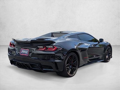 Used 2024 Chevrolet Corvette Z06 RWD image 5