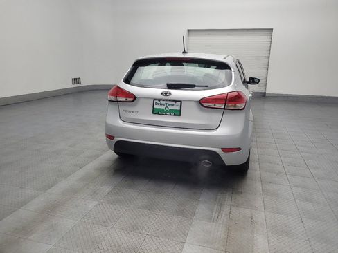 Used 2017 Kia Forte LX image 7